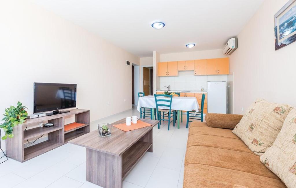 Apartments Lord Пироваць Екстер'єр фото