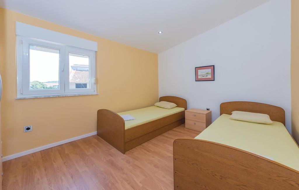 Apartments Lord Пироваць Екстер'єр фото